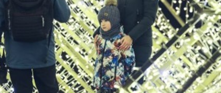 Праздник царит в Бресте: новогоднее настроение повсюду - и в городе, и на лицах его жителей