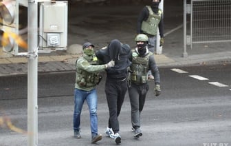 «Силовики спрашивали, на какие средства живут родственники политзаключенных». Новые подробности рейдов КГБ