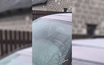 «Однозначно работает» — Белорус показал, как отогреть лобовое при морозах. В TikTok напомнили о штрафе — Видео