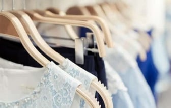 Белоруска пошла в суд из-за катышков на штанах и кофте и выиграла