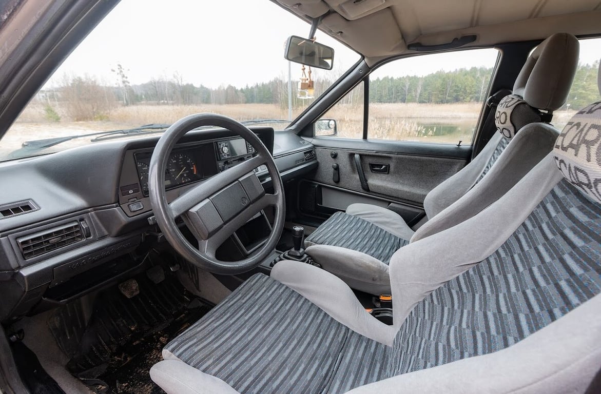 Житель Бреста показал 38-летний VW Passat B2 «в идеале»