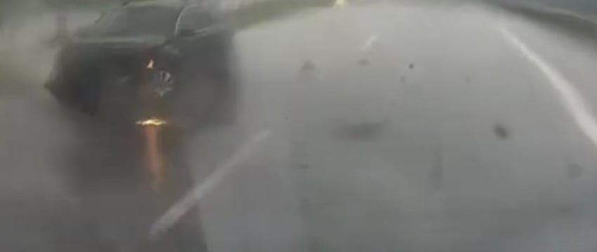 Авария на трассе М1: опасность аквапланирования