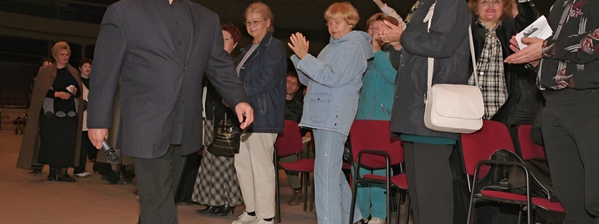 Кашпировский возобновил «гипнотические сеансы» в России. Что «заряжает» теперь и сколько берёт за приём?? — Видео