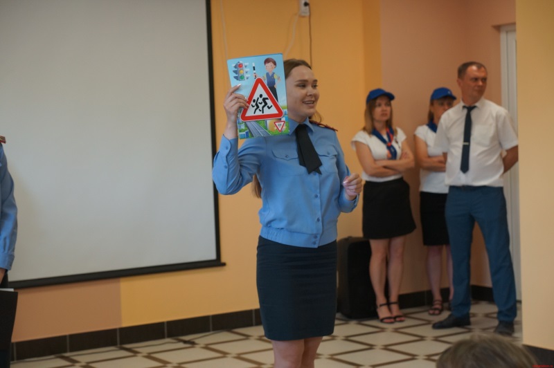 В Бресте «Зайка» и «Лев» посетили ребят в детской областной больнице