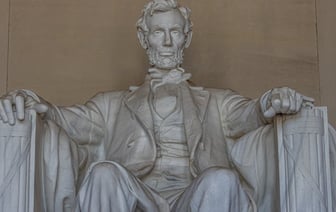 США выделяют помощь по безопасности Украине на почти $2,5 млрд