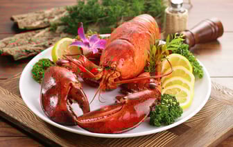 Более полутонны лобстеров, устриц и сельди задержала российская таможня на границе с Витебской областью