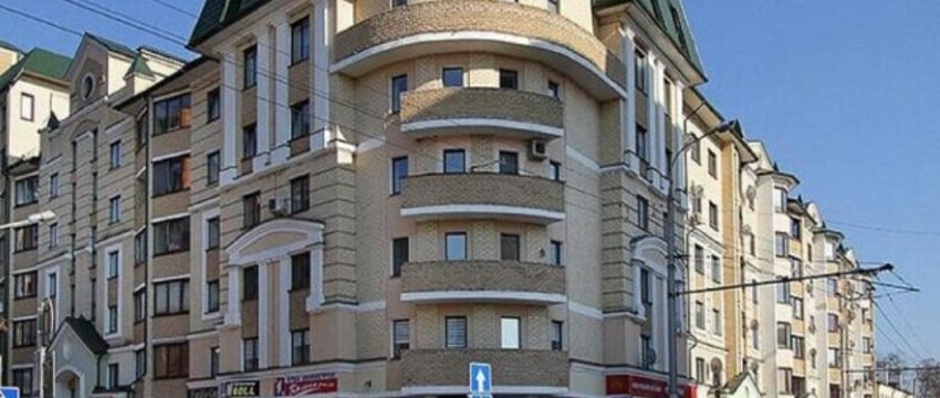 В Бресте продают квартиру с очень необычной планировкой. В ней — сразу 9 комнат