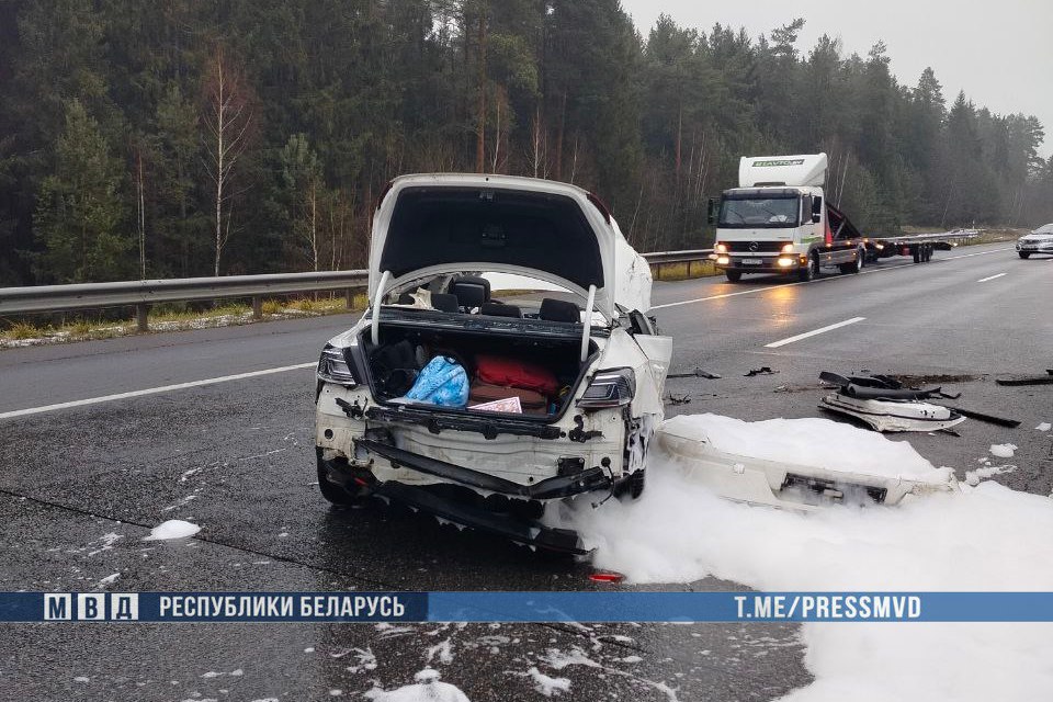 На М1 сегодня утром погибли два человека — подробности трагедии