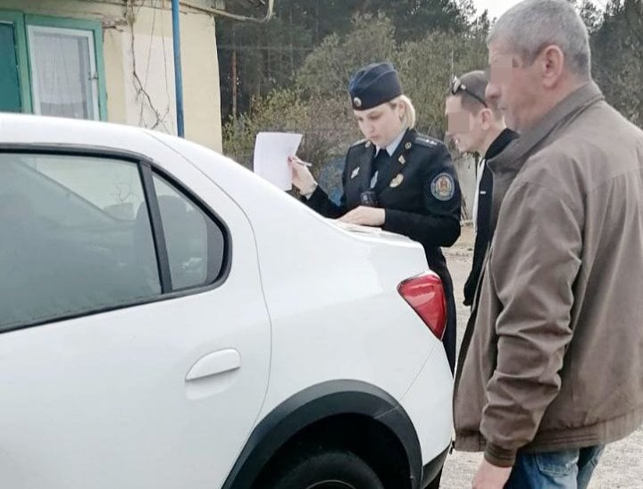 Белорус взял Renault в кредит, чтобы таксовать. Машина против его воли получила нового владельца