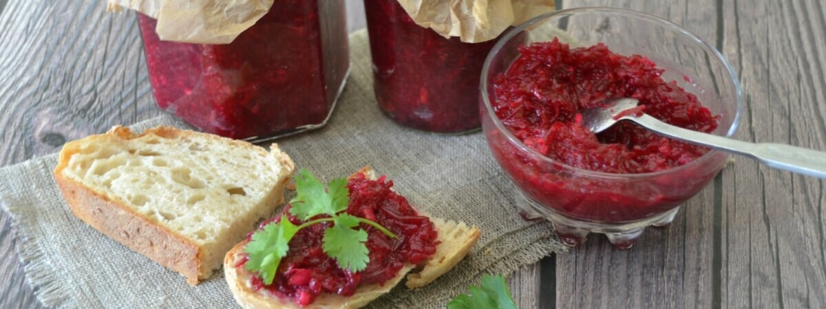 Натрите свеклу на терке и добавьте этот овощ. Что еще понадобится для вкуснейшей намазки? — Полезно