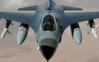 Истребители F-16 и аэродромы их базирования будут законной целью РФ