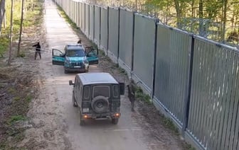 «Беларусы сказали мигранту, что, если он не будет бросать камни, его жену изнасилуют». Правозащитница объяснила агрессию на границе