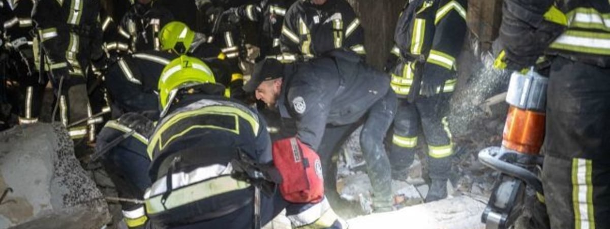 «Спали спокойно на своей кровати». В результате атаки российского беспилотника в Одессе погибли двое маленьких детей и их мама