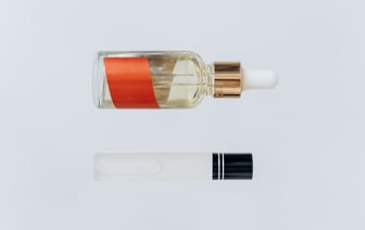 Цены на нефть эталонных марок днем продолжают снижаться