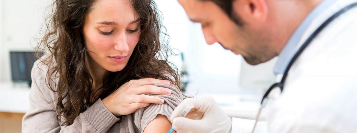 Врачи рассказали, как отличить грипп от других вирусов и стоит ли делать прививку