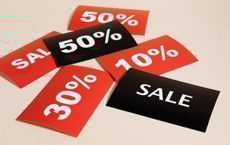 «Галоши резинотреста – просто восторг». В Полоцке показали, какой была реклама товаров в СССР