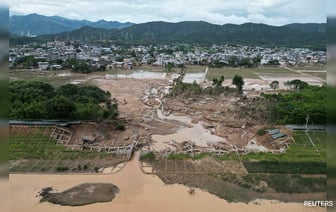 По меньшей мере 20 человек погибли, десятки пропали без вести в результате внезапных наводнений в Китае: отчёт