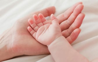 В Беларуси изменились условия выплаты детских пособий — кто еще сможет получать деньги