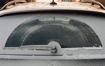 Зимний набор автомобилиста: щетки, скребки, лопаты и другие товары для автомобилистов в строймаркетах ТЕРМИНАЛ