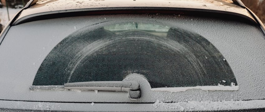 Зимний набор автомобилиста: щетки, скребки, лопаты и другие товары для автомобилистов в строймаркетах ТЕРМИНАЛ