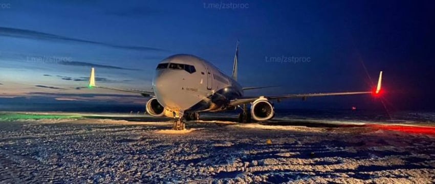 Boeing выкатился за пределы взлетной полосы в Норильске