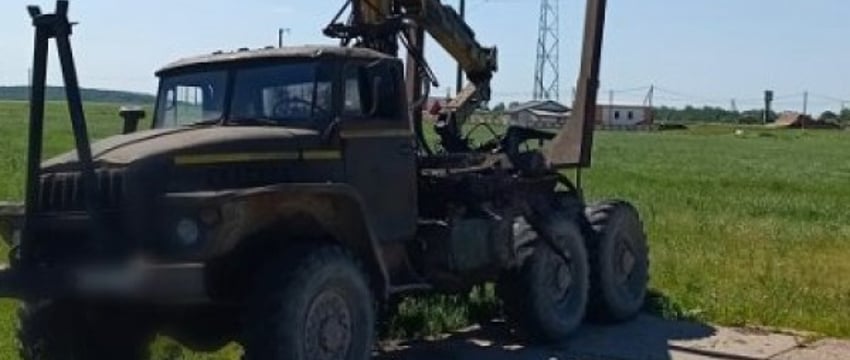 Белорус угнал лесовоз, чтобы сдать его на металлолом