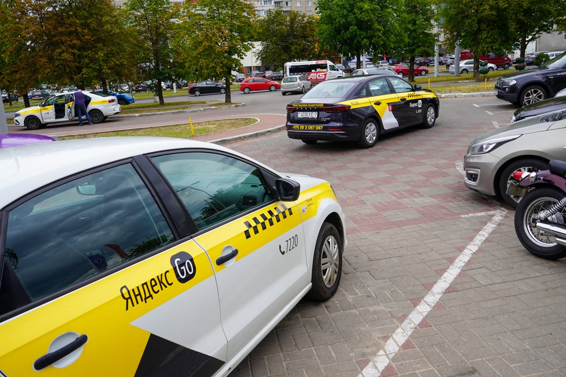 «Электромобили не оправдали ожиданий». Чем таксисты заменят Renault и Kia?
