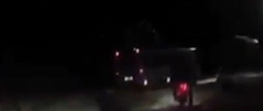 На мотоцикле с тюбингом и санями: сотрудники ГАИ задержали нетрезвую компанию