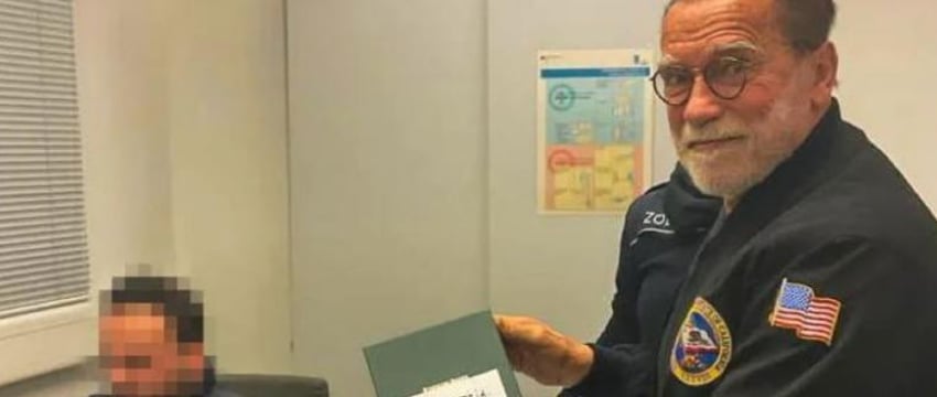 Шварцнеггера задержали в аэропорту Германии и заставили платить за часы