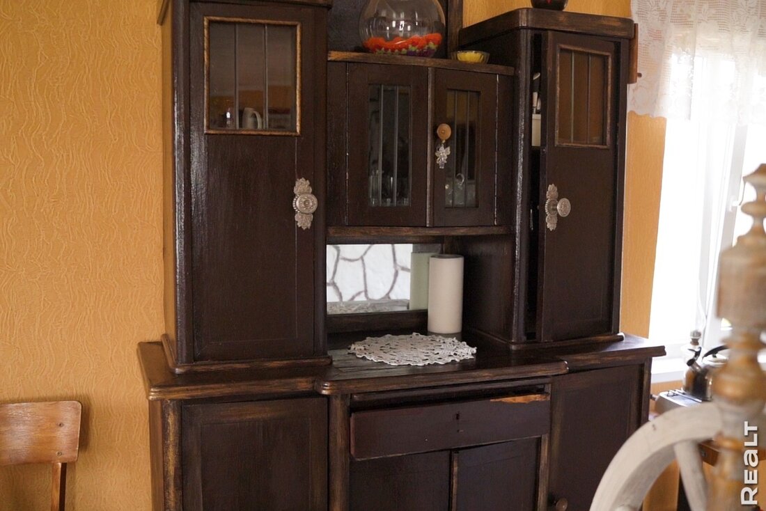 Белоруска восстанавливает родовое гнездо в глухой деревне у реки