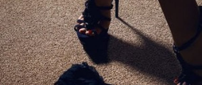 Два белоруса решили отметить знакомство, но в процессе вдруг узнали, что встречаются с одной и той же девушкой. А дальше было еще интереснее