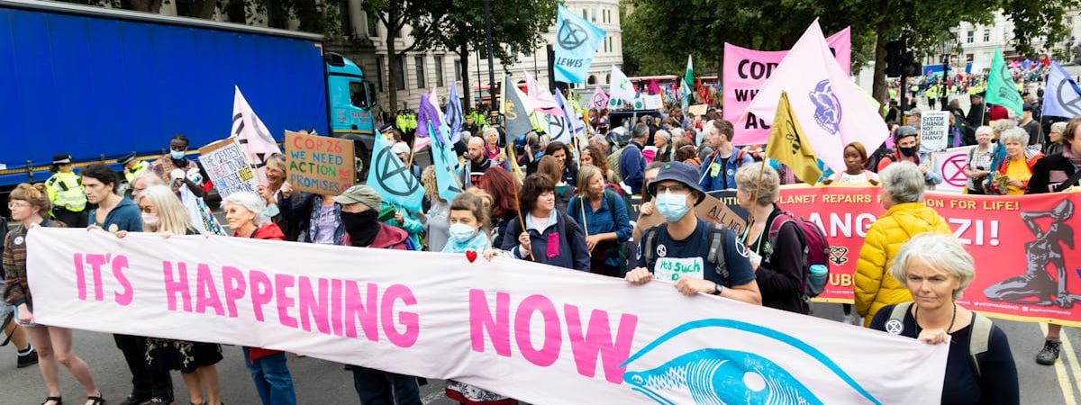 Около 500 предприятий принимают участие в забастовке в столице Грузии