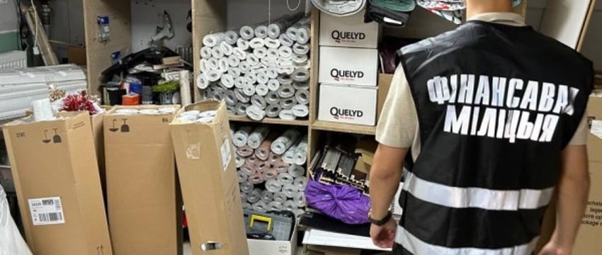 В магазинах по продаже обоев и декоративной штукатурки не пробивали чеки. От уплаты налогов было скрыто более 820 тыс. рублей