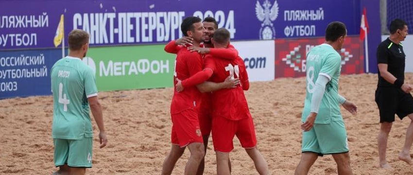 Белорусская сборная проиграла России в пляжном футболе