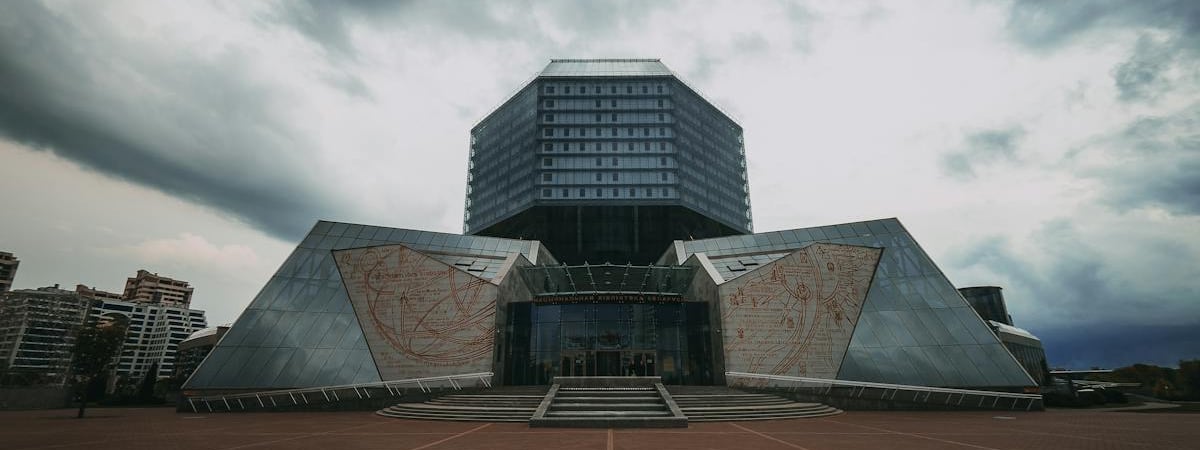 Польское посольство не принимает документы на визу PBH, так как «программа закрыта»