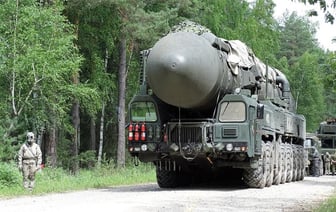 Сколько стоит российский военный зонтик для Лукашенко?
