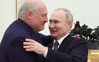 «Старику Брежневу с его «сосисками сраными» было всего-навсего 72 года (как Путину)»