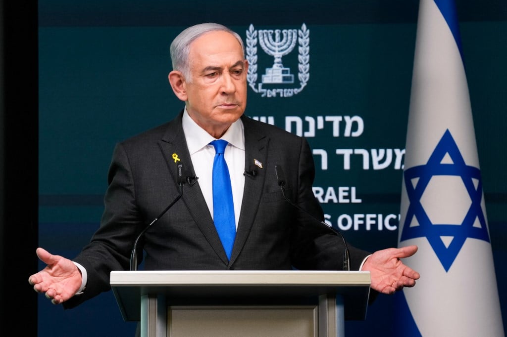 Israeli Prime Minister Benjamin Netanyahu sought forgiveness for not being able to save Israeli hostages found dead in a tunnel.