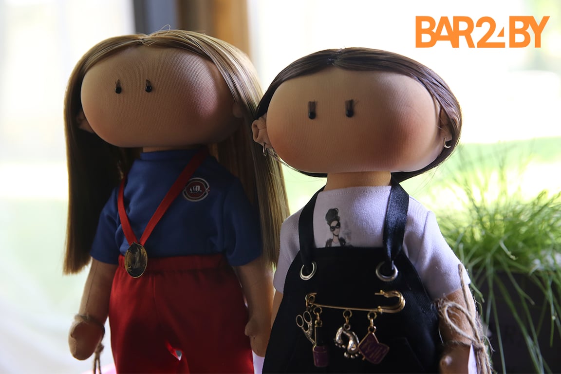 «Чувствую себя феей». Портретных кукол по фотографиям шьет жительница Барановичей