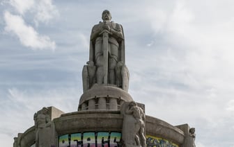 В Германии стартовали выборы в парламент