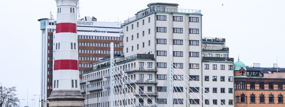 РФ ночью атаковала Украину более 80 дронами и имитаторами