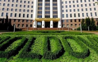 В Молдове требуют отставки главы МИД из-за задержанного на границе детского хора
