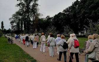 Брестчане старшего поколения участвовали в республиканском марафоне по скандинавской ходьбе