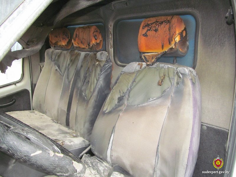 Машина белоруски загорелась сразу после обслуживания в автосервисе. Эксперты выяснили, кто виноват