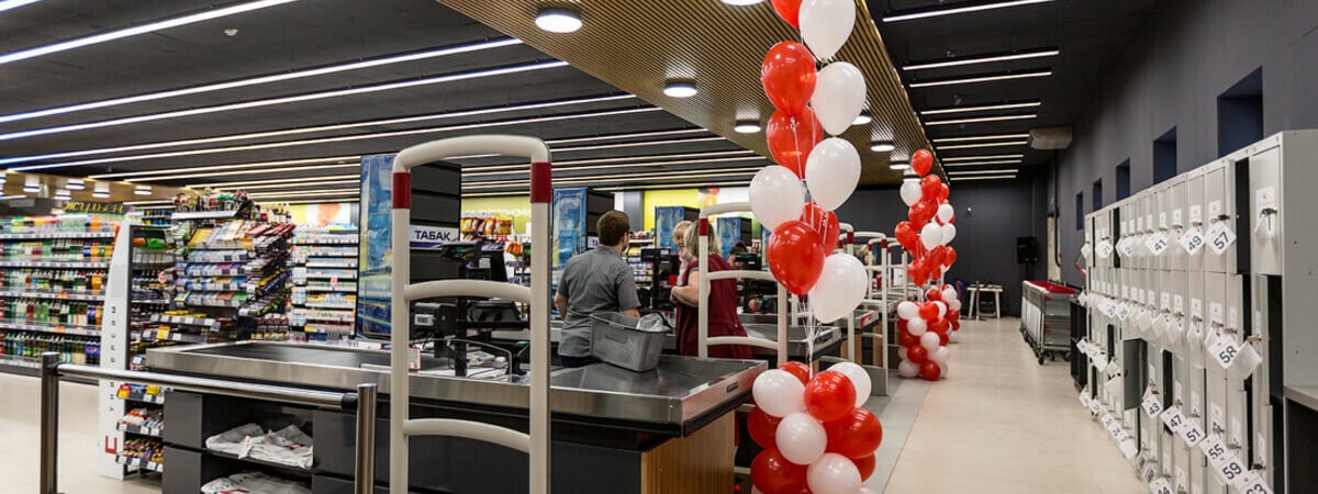 Подешевел на $3 млн. В Минске выставили на продажу один из самых культовых универсамов — Фото