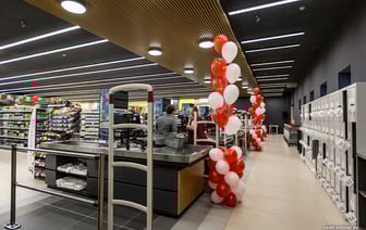 Подешевел на $3 млн. В Минске выставили на продажу один из самых культовых универсамов — Фото