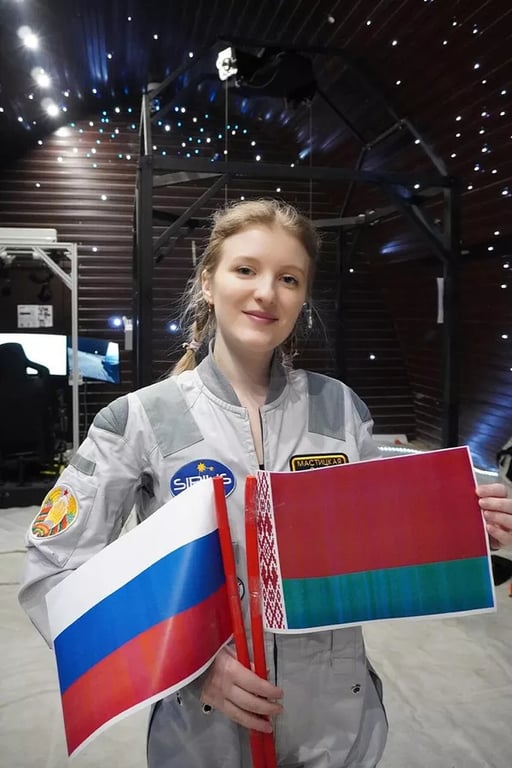 Прогулялась по кратерам и вырастила помидоры. Белоруска рассказала, как «слетала» на Луну