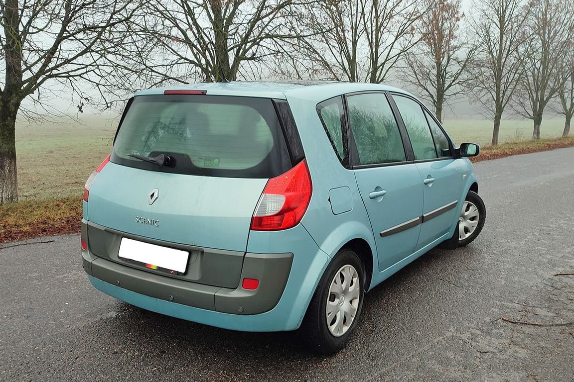 Белорус рассказал, сколько потратил на машину Renault Scenic за 4 года