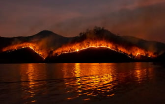 На Гродненщине автомобиль перевернулся и скатился в озеро — погиб 19-летний водитель