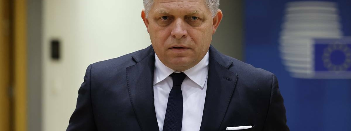 Словацкому премьеру Фицо отправили пулю в конверте